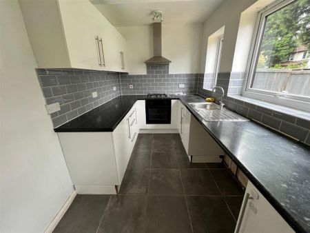 3 bedroom townhouse to rent - Photo 4