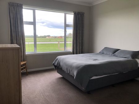 Fully furnished Rural living - Photo 5