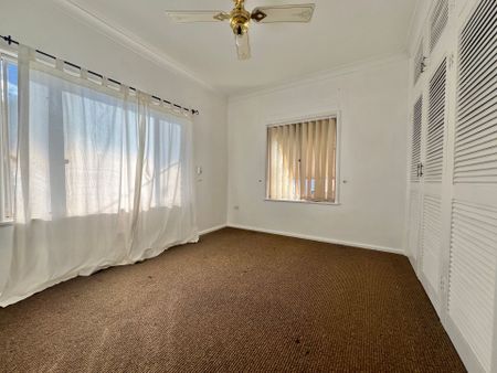 Century 21 Central West - &lpar;02&rpar; 6862 1265 - Photo 2