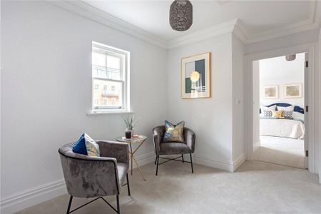 5 bedroom detached house to rent - Photo 2