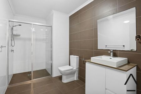 Modern Luxury Living in Vibrant Marrickville - Oversized 1 Bed, 1 Bath Apartment - Photo 5