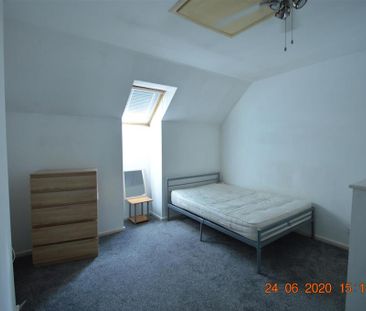 4 bedroom house to rent - Photo 2