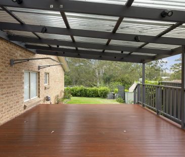 Spacious Family Townhouse with Modern Comforts and Solar Efficiency - Photo 3