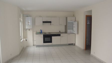 APPARTEMENT - 67 m2 - 3 pièces a rue Joffre à SARREGUEMINES 57200 - Photo 2