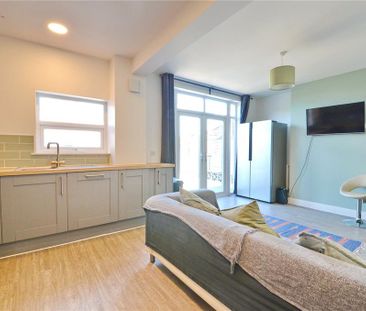 6 bedroom semi-detached house to rent - Photo 5