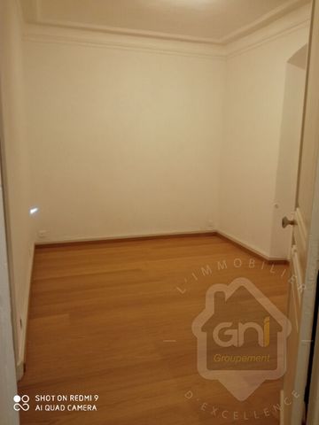 Très grande batisse T5 à Esparron de pallières, - Photo 4