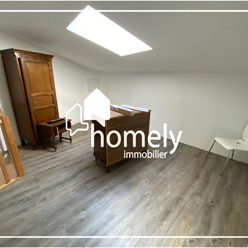 appartement duplex situé dans le centre d'Eguilles, - Photo 1