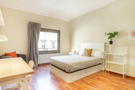 Via Laietana, Barcelona, Catalonia 08003 - Foto 2