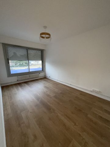 Location Appartement 3 pièces 69m² BOURGES 18000 - Photo 5