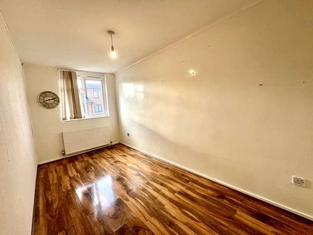 Kincardine Road, Manchester, M13 - Photo 4