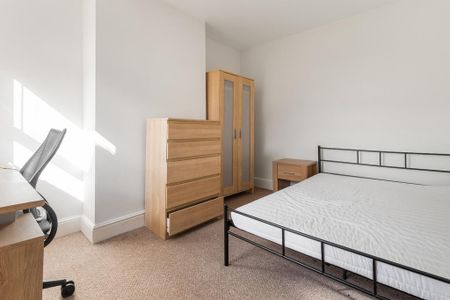 5 bedroom terraced house to rent - Photo 3