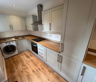 2 bedroom terraced house to rent - Photo 5