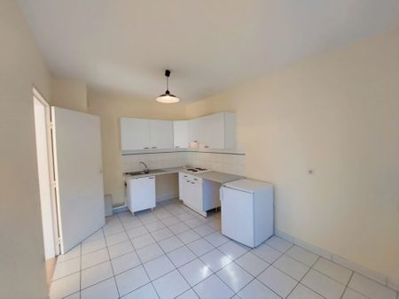 À LOUER – appartement type 2 avec parking dans le centre de TOURS • Réf GI-JB-G0350 - Photo 4