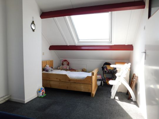 Bronkhorst - Photo 1