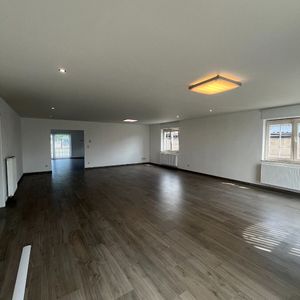 Huis te huur in Houthalen voor € 1.390 met 3 slaapkamers - Photo 2