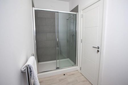 1 bedroom serviced apartment to rent - Photo 5