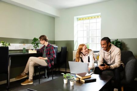 Standard Double Non Ensuite: Two Bed Flat - Photo 2