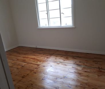 Large open space to play, charming home to live in, a relaxed lifes... - Photo 1