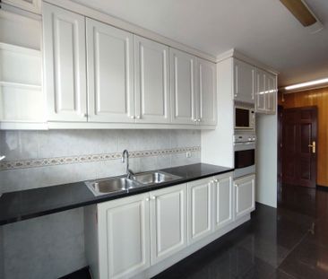 Piso de alquiler en Carrer de la Duquessa D'orleans, Sarrià - Photo 2