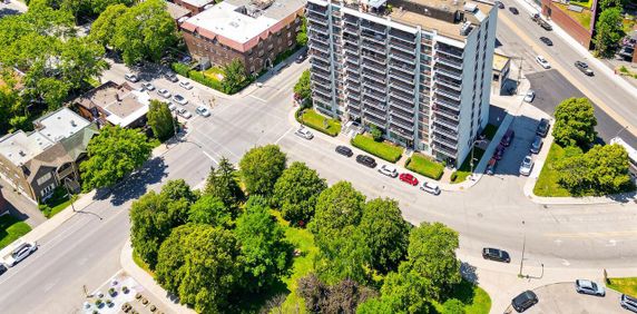 0 Bedroom 1 Bathroom - 5455 Rue De Terrebonne, Montréal - Photo 2