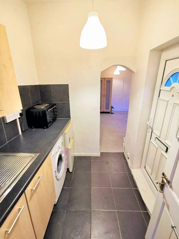 Tatton Road, Sale, M33 - Photo 5