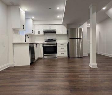 For Lease - 2330 Credit Valley Road Unit# LEGAL BASEMENT APARTMENT,... - Photo 2