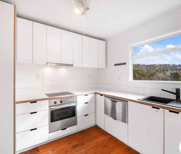 69 Konini Road, Titirangi - Photo 3
