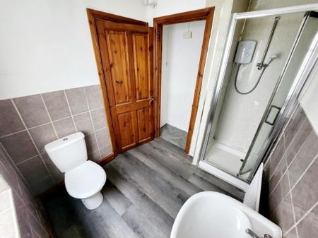 25 Cedar Avenue, Antrim Road, North Belfast, BT15 5AS - Photo 2