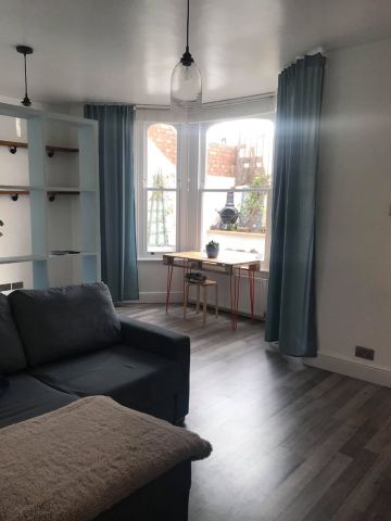 Studio Flat, Shepherds Bush, W12 - Photo 3