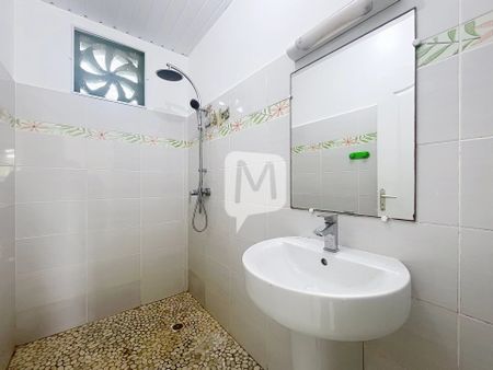 Location Maison 4 pièces 80m² REMIRE MONTJOLY 97354 - Photo 3