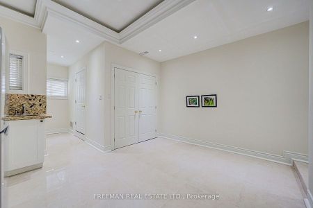 For Lease - 916 Manning Avenue Unit# Bsmt-R, Toronto, Ontario - Photo 4