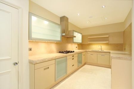 3 bedroom apartment to rent - Photo 5