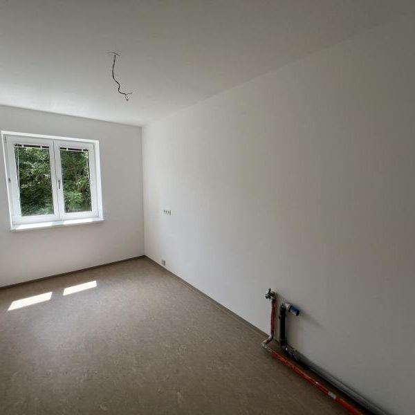 3-Raum-Wohnung mit Balkon und Tiefgarage - Siemensstraße 34/7 - Photo 1