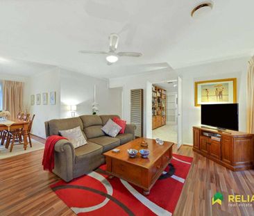 Beautifully Presented 3-Bedroom Family Home in Hoppers Crossing - Photo 2