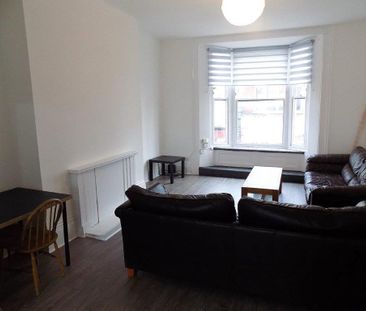 5 bedroom apartment to rent - Photo 3