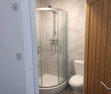 1 bed House Share - To Let - Photo 4