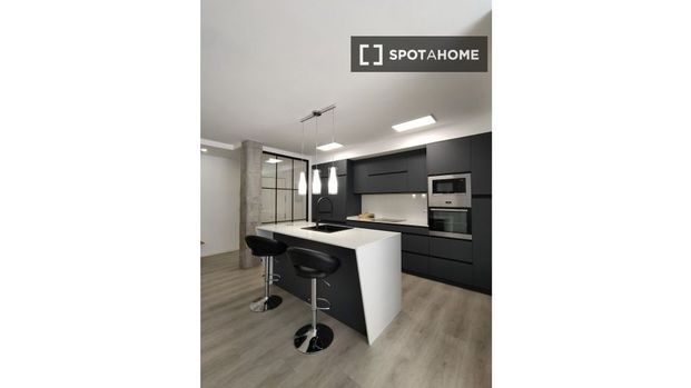 3 bedroom luxury Flat for rent in Seville, Spain - Photo 1