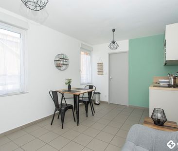 Location Appartement 2 pièces 28m² ROANNE 42300 - Photo 2