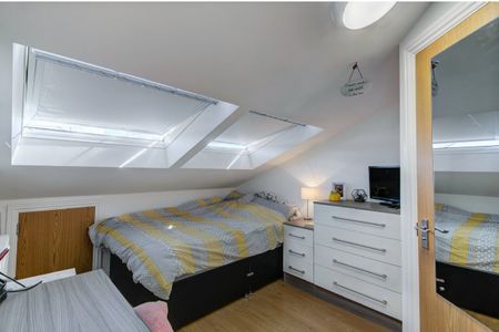 3 Bed End Terrace, Stonemasons Close, L7 - Photo 5