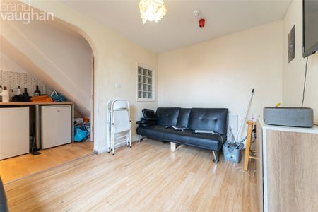 6 bedroom terraced house to rent - Photo 2