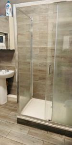 2 Bed Detached House, Richmond Road, TW9 - Photo 4