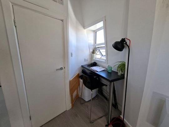 Studio Flat, Hilsea Street, E5 - Photo 1