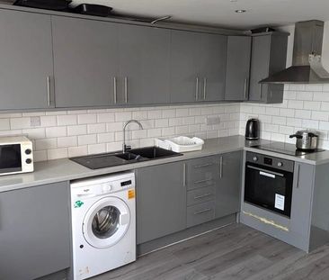 2 bedroom flat to rent - Photo 6