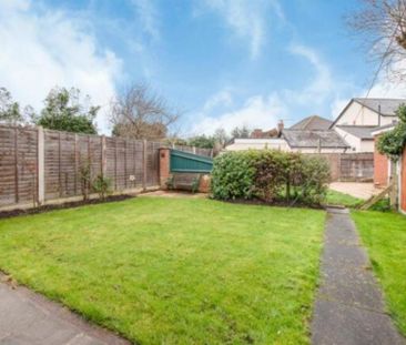 4 bedroom Semi-detached house to rent - Photo 1