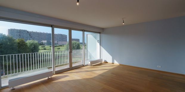 Appartement te huur in Oostende voor € 995 met 2 slaapkamers - Photo 1