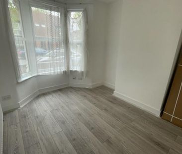 3 Bedroom House To Let - Photo 2