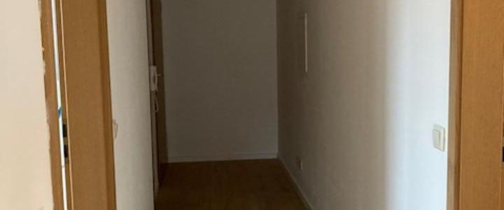 Schöne 3 Zimmer Dachgeschosswohnung mit Balkon in Ampfing - Foto 1