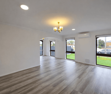 Unbeatable Location I Close to Shops, Transport & Everyday Amenities - Photo 2