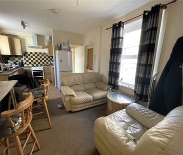 Wallisdown Road, Poole, BH12 - Photo 3