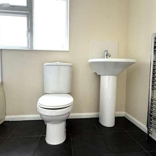 Highfield Avenue, Melton Mowbray, LE13 - Photo 1